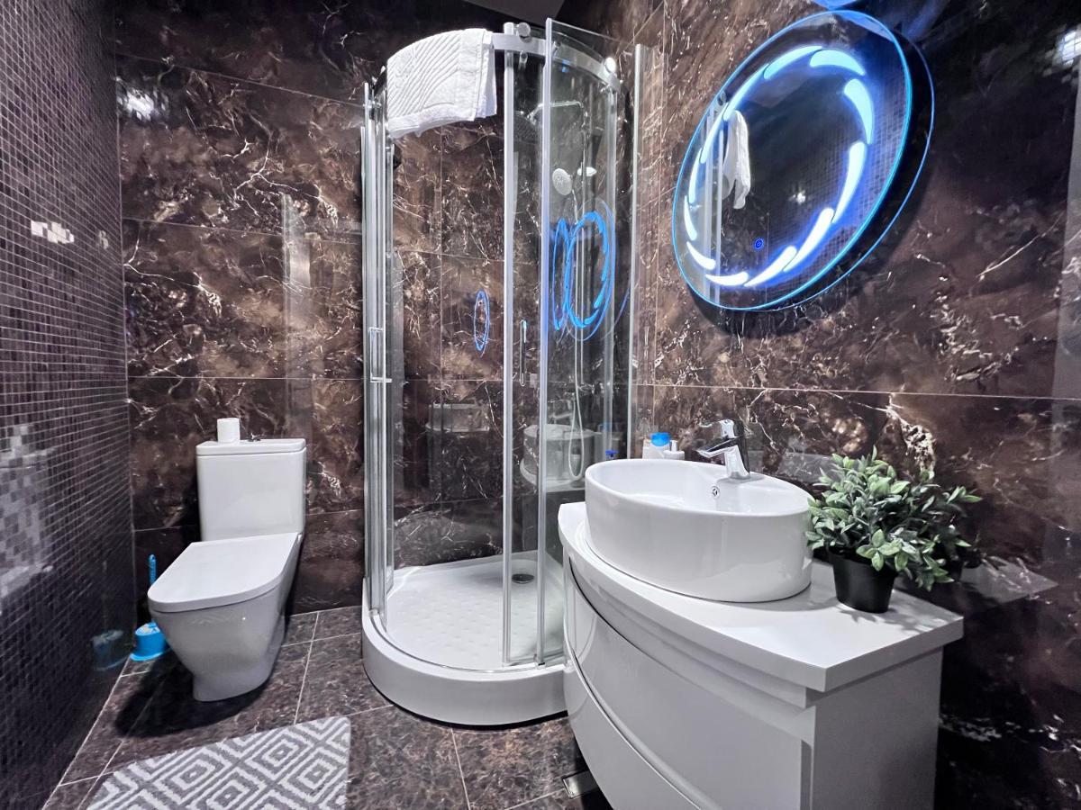 Apartment In Axis Towers, Tbilisi Business Center Eksteriør billede